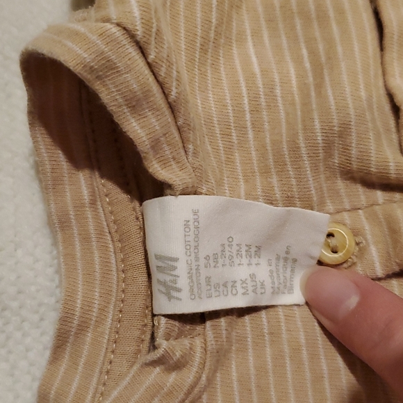 neutral short romper - Picture 2 of 2